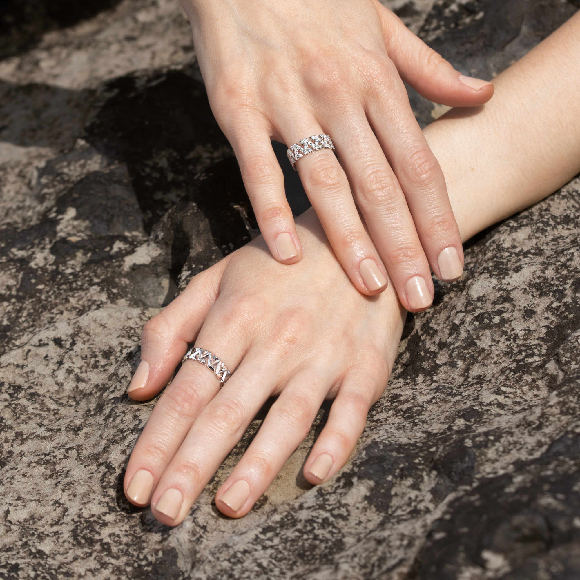 AZ Signature P Ring