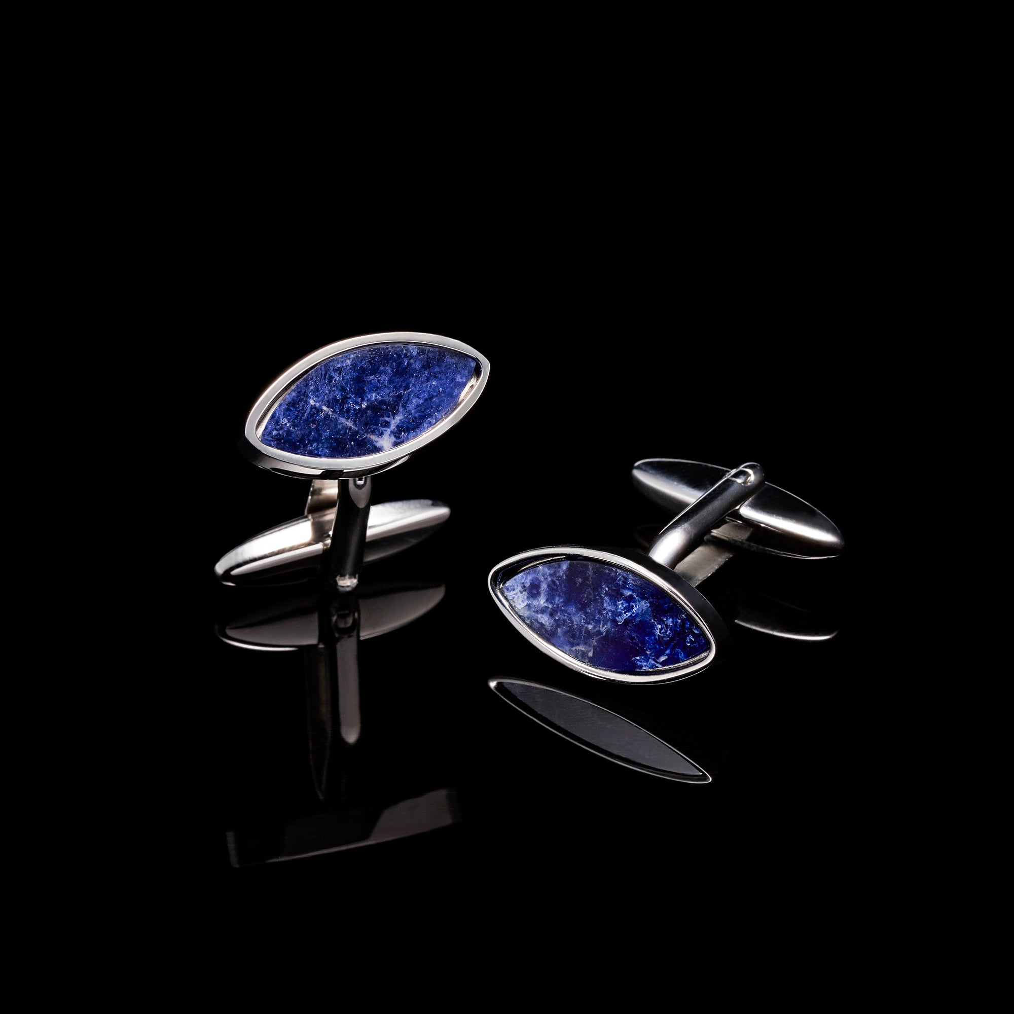 Shirts cufflinks, suits cufflinks, cufflinks, cufflinks for men, Gemstone cufflinks, gold cufflinks, how to wear cufflinks, where to buy cufflinks, cufflinks near me, custom cufflinks, personalized cufflinks, silver cufflinks, how to match cufflinks