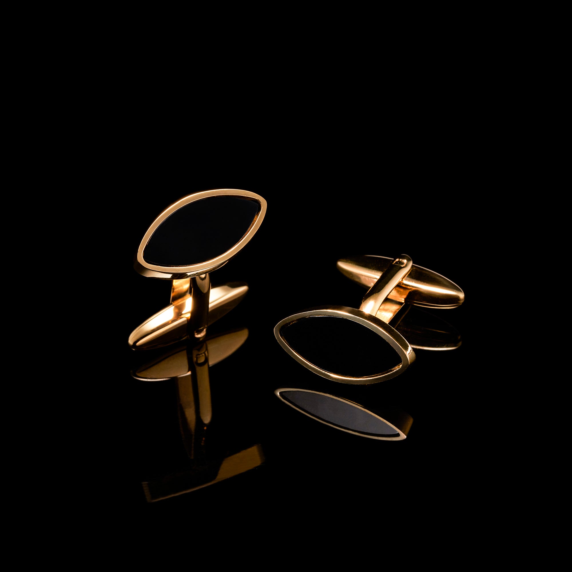 Shirts cufflinks, suits cufflinks, cufflinks, cufflinks for men, Gemstone cufflinks, gold cufflinks, how to wear cufflinks, where to buy cufflinks, cufflinks near me, custom cufflinks, personalized cufflinks, silver cufflinks, how to match cufflinks