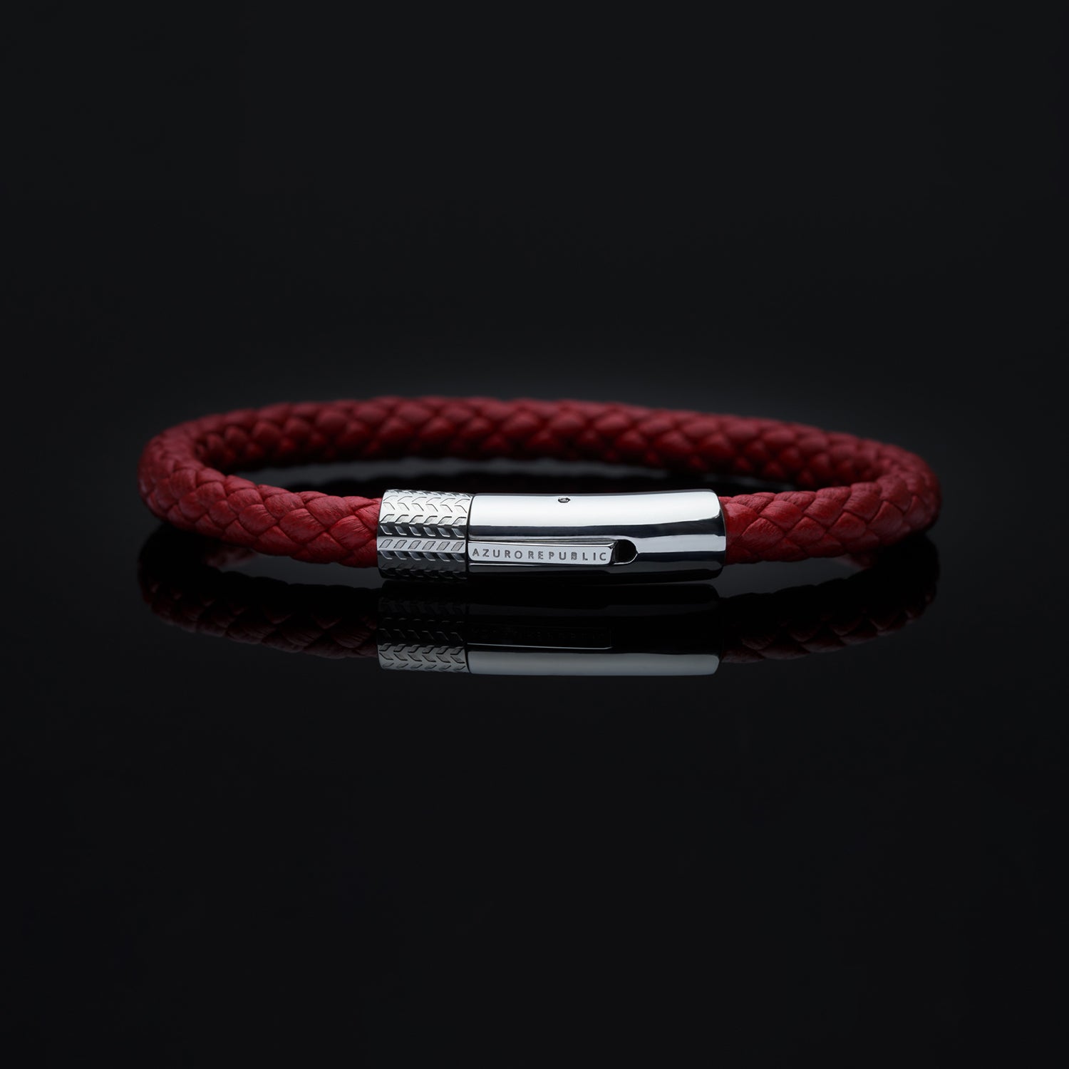 Leather bracelets are one of the stylish types of bracelets. Offering black leather bracelets, leather wrap bracelets, braided leather bracelets. Personalized leather bracelets with engraved names are available through our customized service.