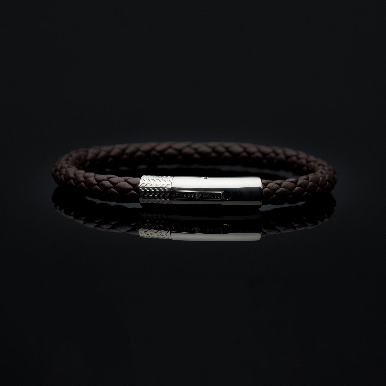 Leather bracelets are one of the stylish types of bracelets. Offering black leather bracelets, leather wrap bracelets, braided leather bracelets. Personalized leather bracelets with engraved names are available through our customized service.