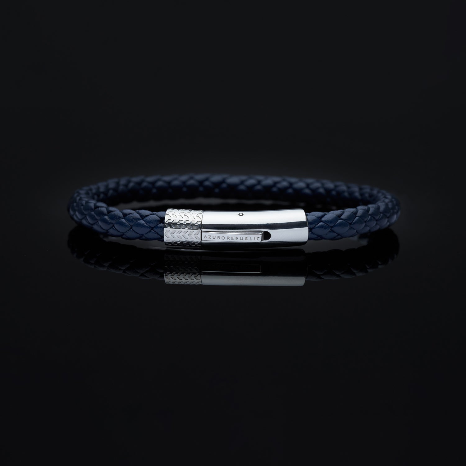 Leather bracelets are one of the stylish types of bracelets. Offering black leather bracelets, leather wrap bracelets, braided leather bracelets. Personalized leather bracelets with engraved names are available through our customized service.