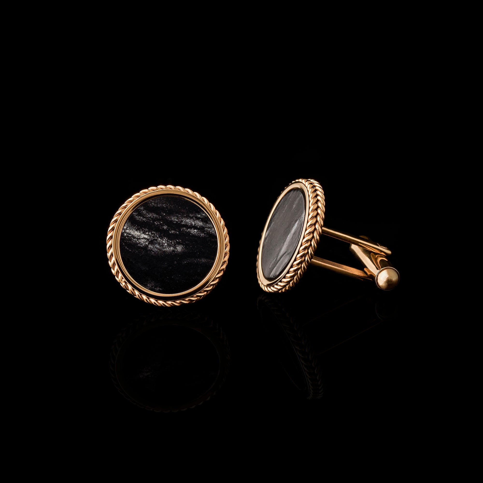 Shirts cufflinks, suits cufflinks, cufflinks, cufflinks for men, Gemstone cufflinks, gold cufflinks, how to wear cufflinks, where to buy cufflinks, cufflinks near me, custom cufflinks, personalized cufflinks, silver cufflinks, how to match cufflinks