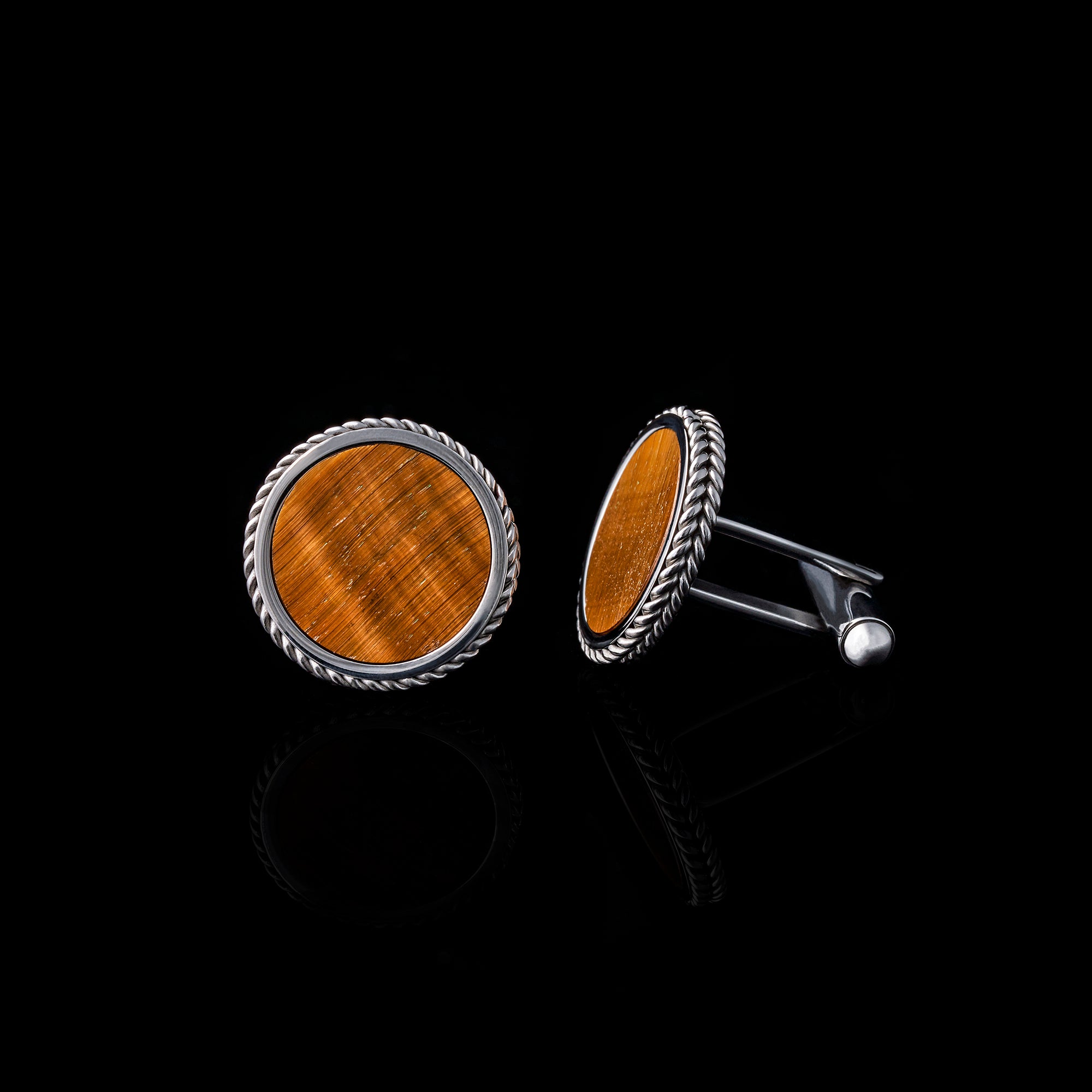 Shirts cufflinks, suits cufflinks, cufflinks, cufflinks for men, Gemstone cufflinks, gold cufflinks, how to wear cufflinks, where to buy cufflinks, cufflinks near me, custom cufflinks, personalized cufflinks, silver cufflinks, how to match cufflinks