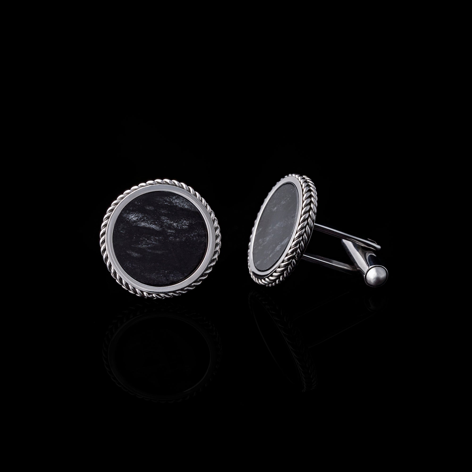 Shirts cufflinks, suits cufflinks, cufflinks, cufflinks for men, Gemstone cufflinks, gold cufflinks, how to wear cufflinks, where to buy cufflinks, cufflinks near me, custom cufflinks, personalized cufflinks, silver cufflinks, how to match cufflinks