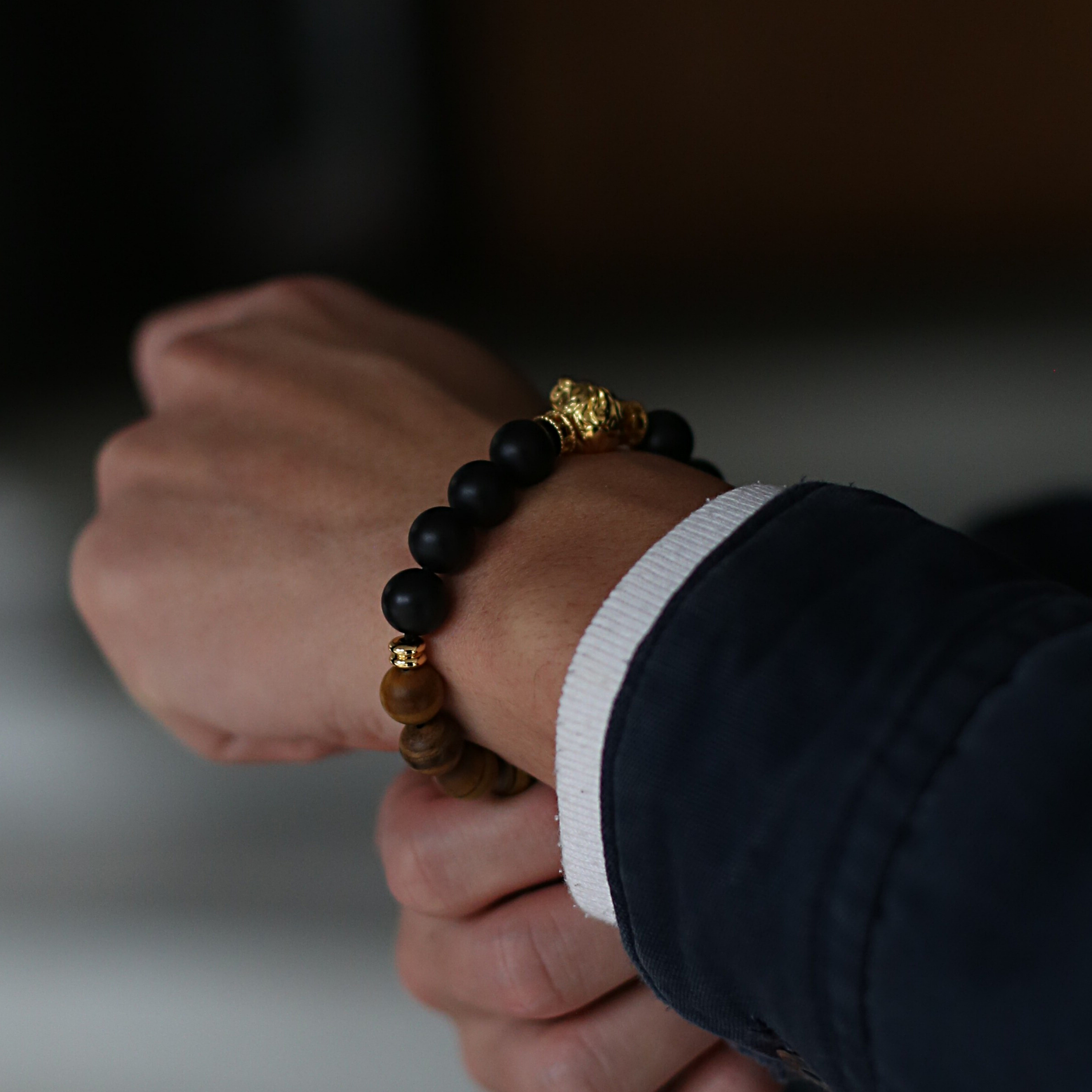The king of the jungle. The gold lion head charm is made to impress.  Men's lion bracelet with gemstone crystals highlights the detail of the lion jewellery and the custom handcrafted finishing brings the vividness of the lion jewellery. Azuro Republic lion bracelet is a silver bracelet with  925 silver plated with 3 microns 24k gold.