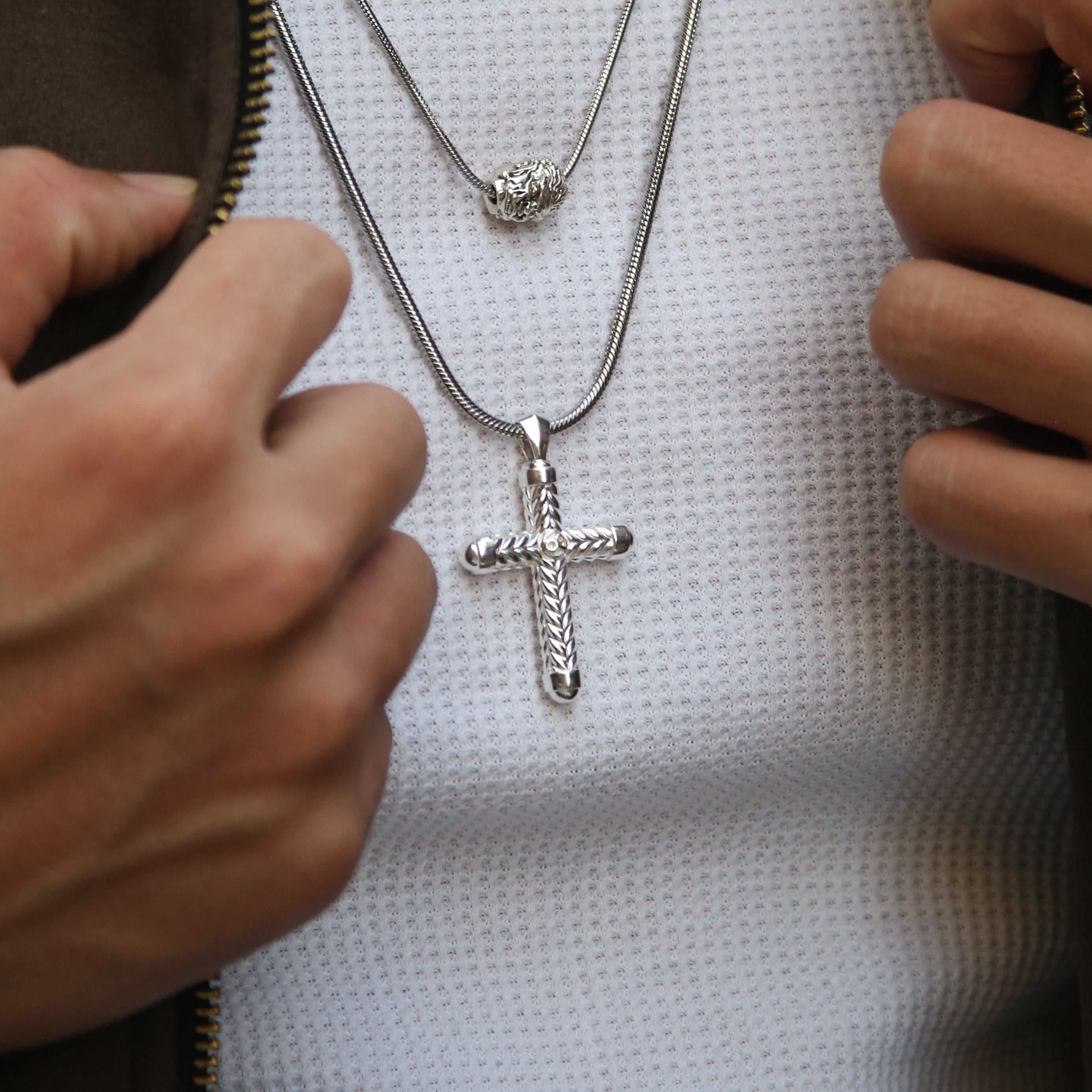 cross pendants, mens cross necklaces, mens cross jewelry, gold cross pendants, silver cross pendant necklaces