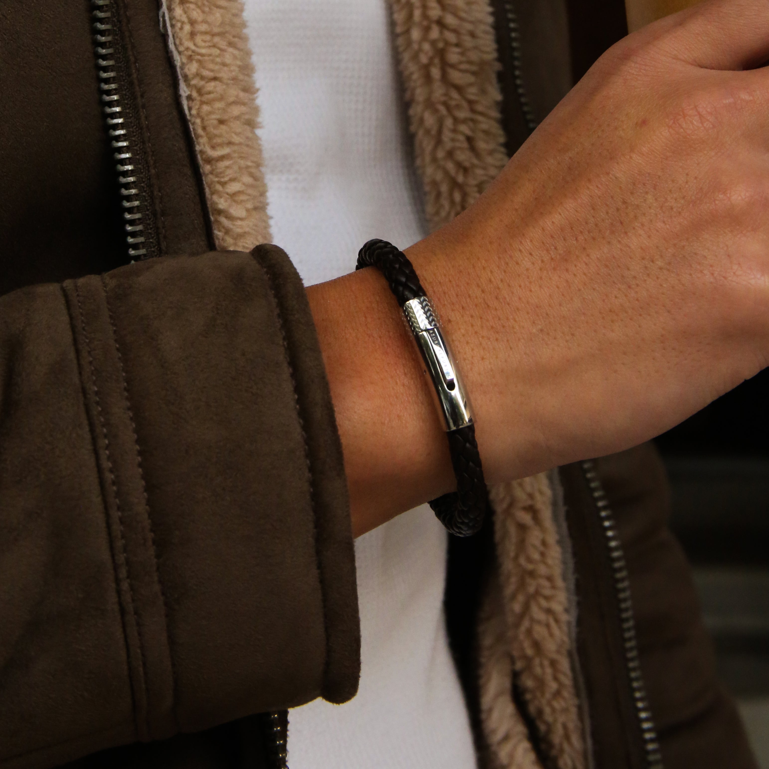 Leather bracelets are one of the stylish types of bracelets. Offering black leather bracelets, leather wrap bracelets, braided leather bracelets. Personalized leather bracelets with engraved names are available through our customized service.