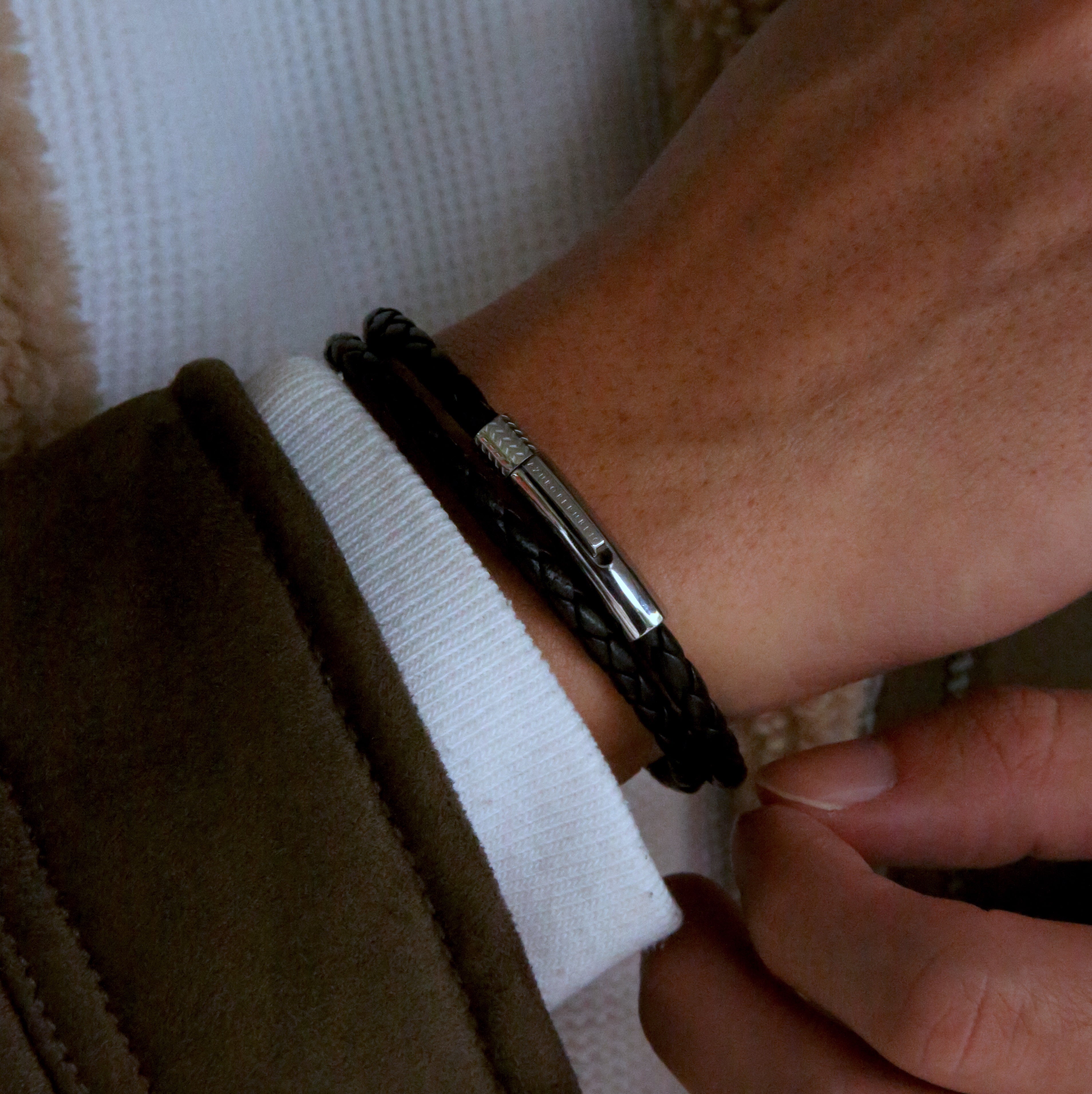 Leather bracelets are one of the stylish types of bracelets. Offering black leather bracelets, leather wrap bracelets, braided leather bracelets. Personalized leather bracelets with engraved names are available through our customized service.
