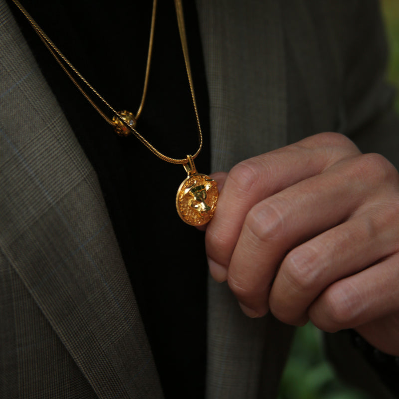 The bull pendant necklace in many cultures means prosperity, wealth, and also means family and union. A bull gold pendant gives a solid appearance to a man. The fine polishing of the horns completes the sharpness of this creation. Azuro put together a collection of gold Bull pendants and bracelets.