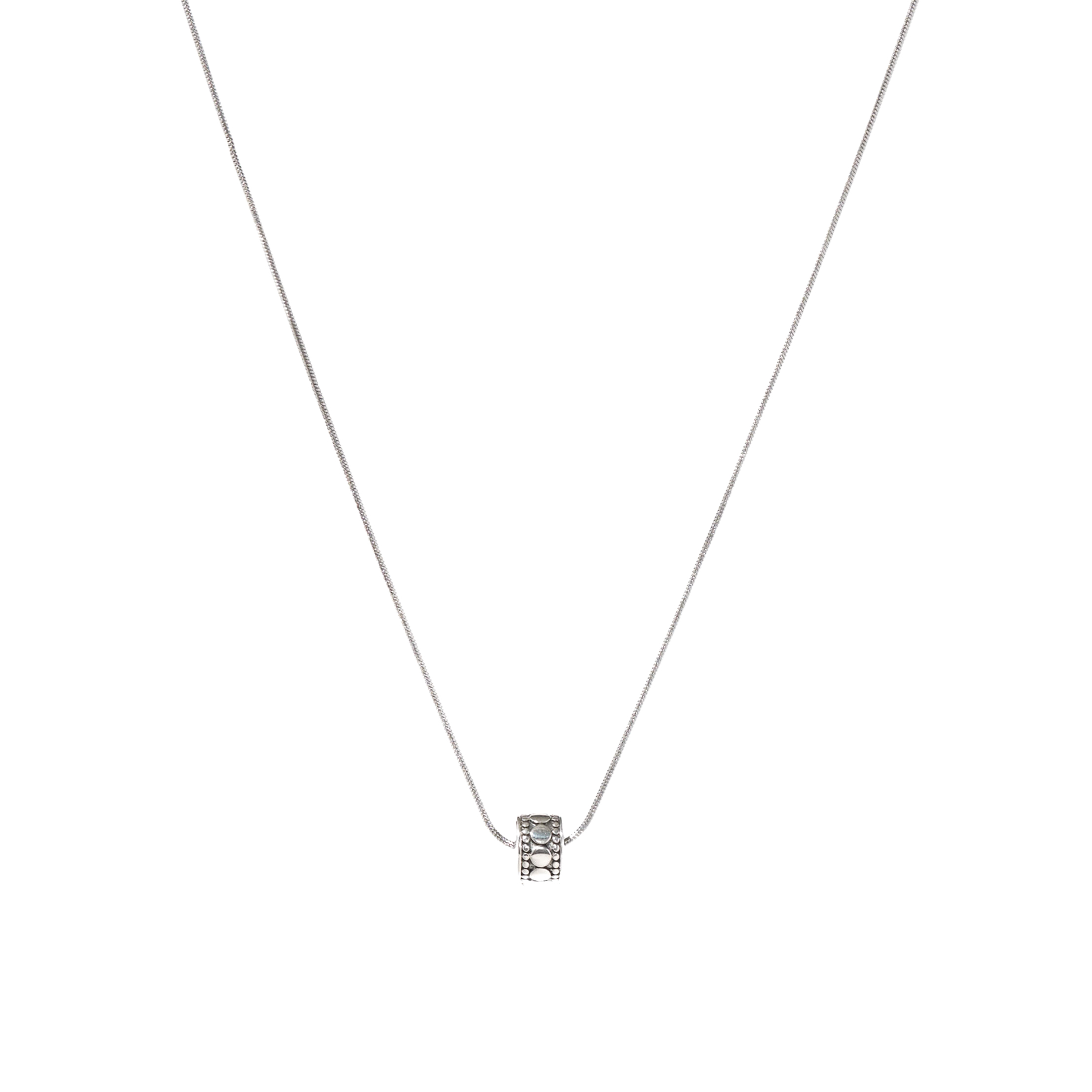 Men's necklace is one of the most popular accessories for men. Silver necklaces with beads or designs can represent the unique styles for men. Custom silver men necklace with handcrafted silver jewelry is sophisticated and stylish. With a stainless steel necklace, you can custom your men's necklace.