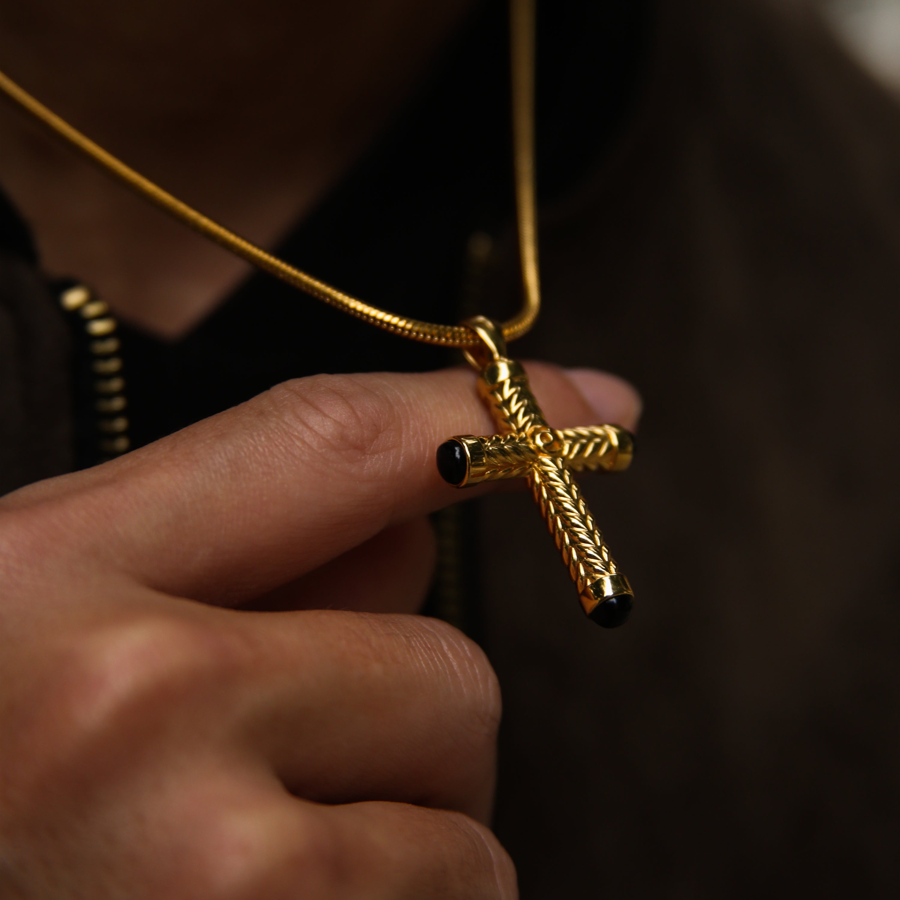 cross pendants, mens cross necklaces, mens cross jewelry, gold cross pendants, silver cross pendant necklaces