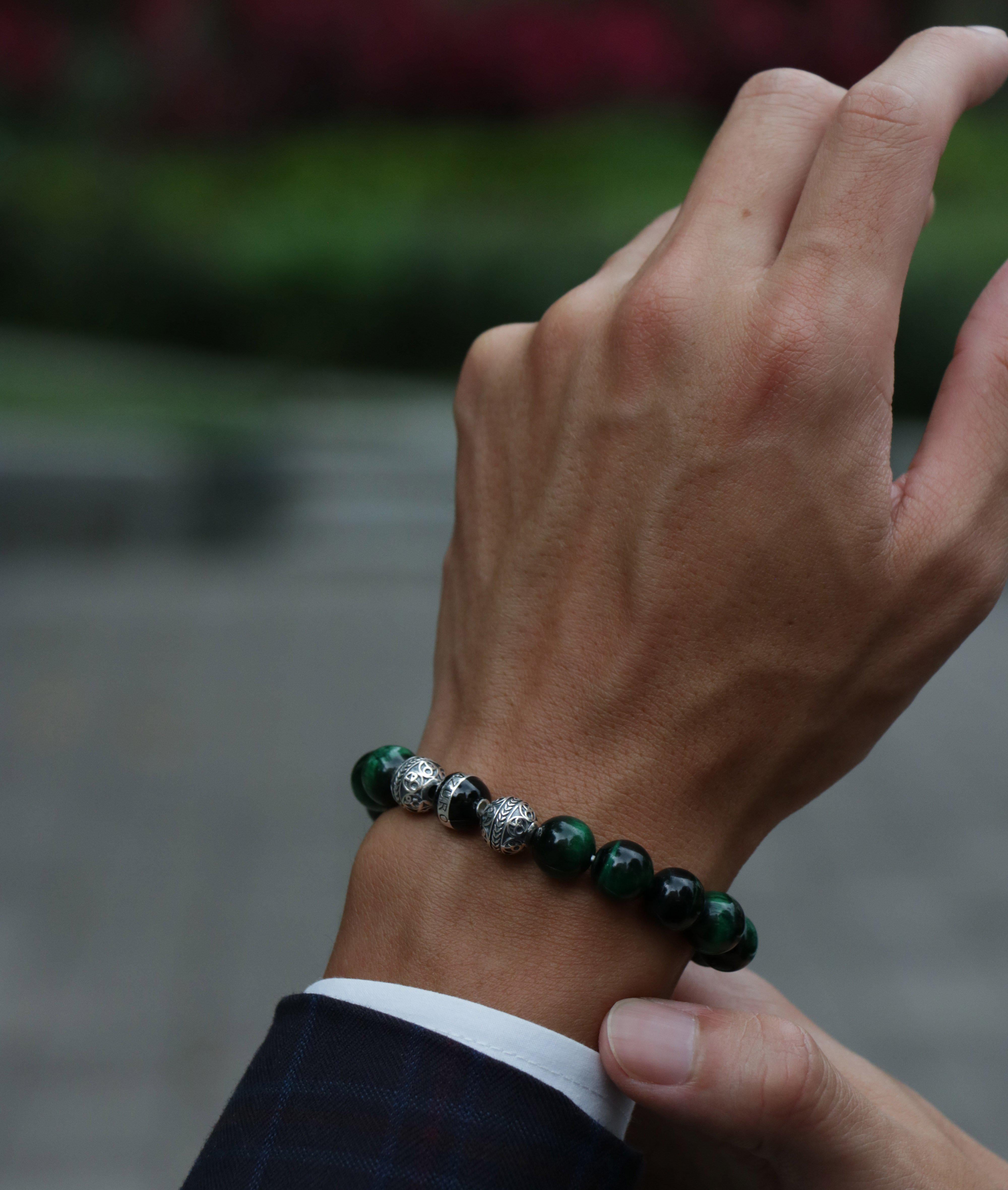 green tiger eye, men's tiger eye bracelet, tiger eye bracelet for men, tiger eye bracelet, tiger eye beads, green tiger eye bracelet, green tiger eye stone, green tiger eye crystal