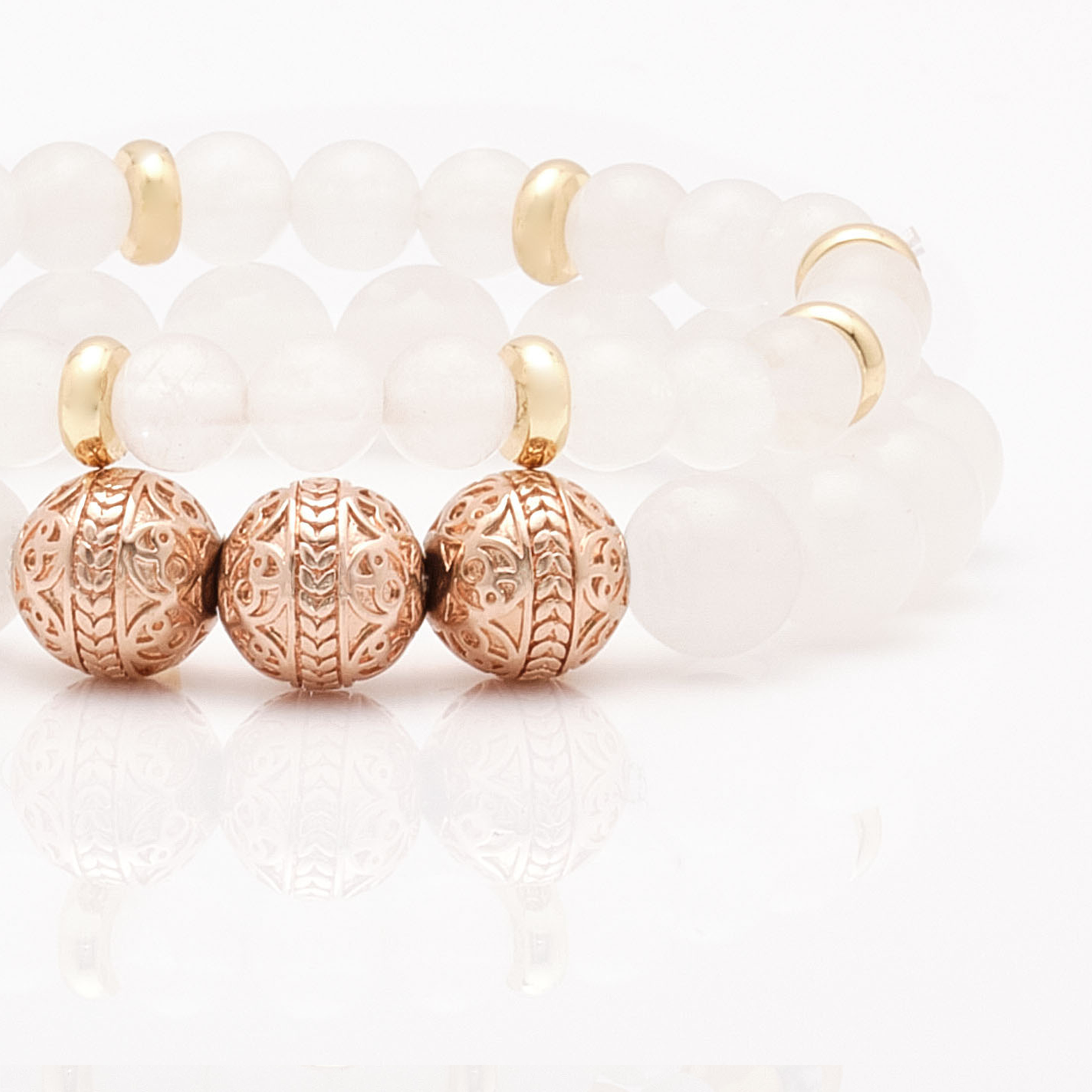 Women's beaded bracelets, Rose gold white jade bracelet, howlite bracelets, white jade bracelets, Stack bracelets, women's silver bracelets, women's gold bracelets, jewlery for women, women's crystal bracelets, healing crystals bracelets for women, women jewelry