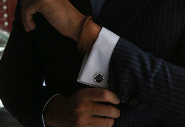 How To Put On Cufflinks In 7 Easy Steps