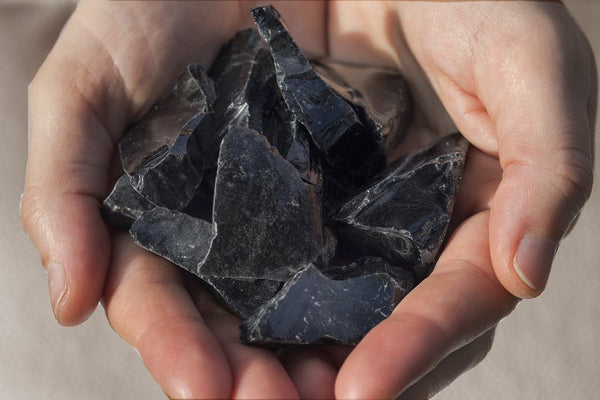 Black Obsidian, Black Obsidian meaning and uses, meaning of crystalsBlack Obsidian healing properties