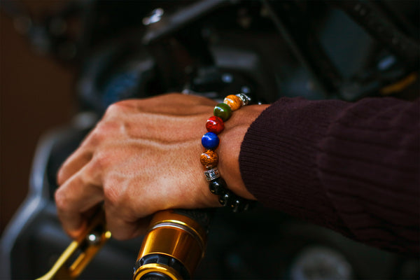 picture of chakra bracelet, 7 chakra bracelet, 7 chakra stone bracelet, chakra beaded bracelet, bracelet made of chakra stones, 7 chakra gemstones, bracelets of 7 chakra colors