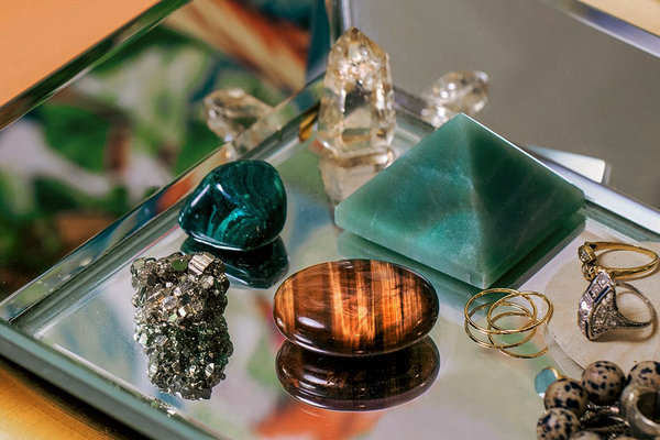 crystals for money, cystals for wealth, crystals for manifesting money,