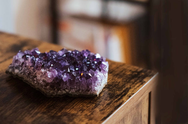crystals amethyst, amethyst meaning and uses, amethyst healing properties, crystals and their meaning, amethyst crystals, amethyst stone, amethyst Bracelet, crystals and their meanings