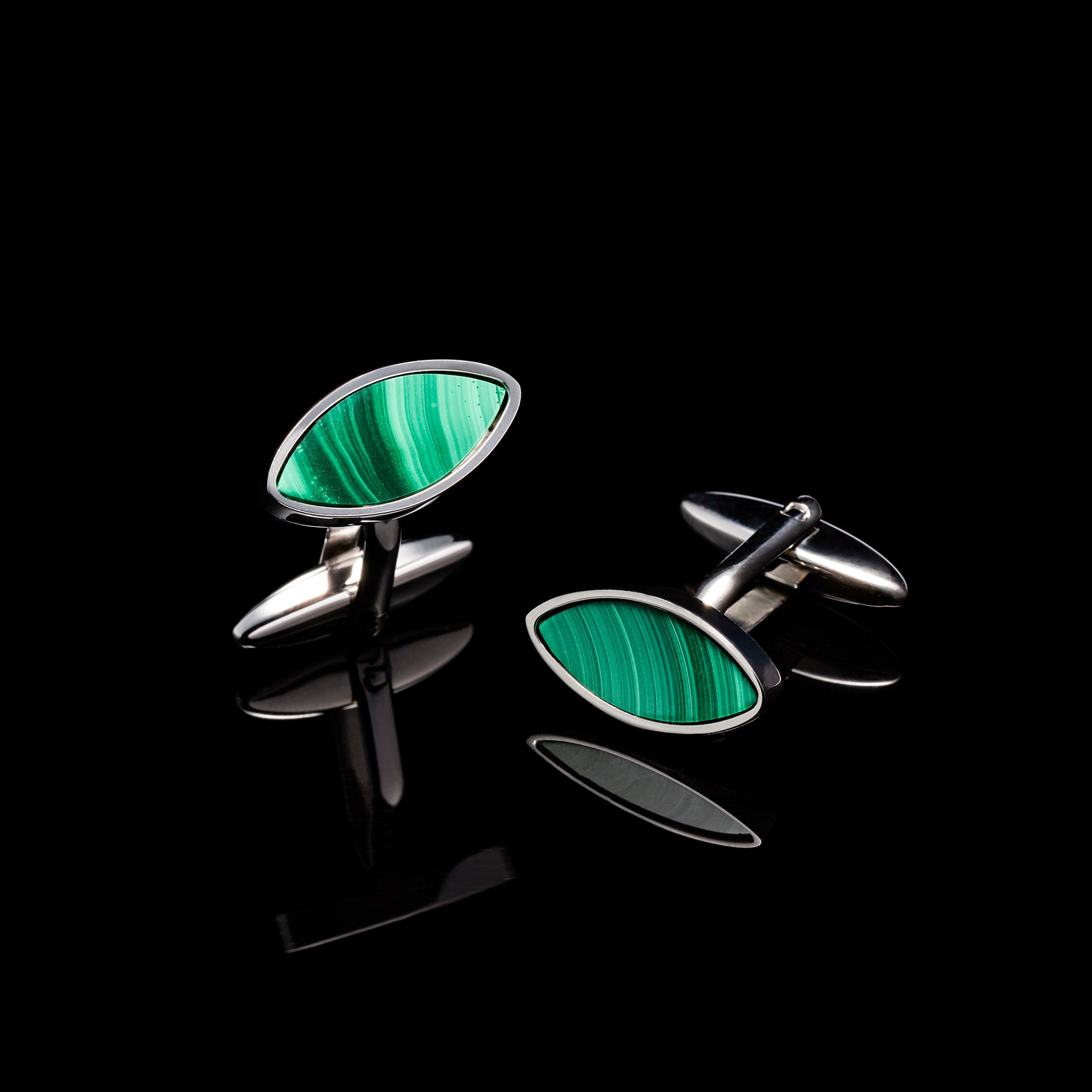 Shirts cufflinks, suits cufflinks, cufflinks, cufflinks for men, Gemstone cufflinks, gold cufflinks, how to wear cufflinks, where to buy cufflinks, cufflinks near me, custom cufflinks, personalized cufflinks, silver cufflinks, how to match cufflinks 