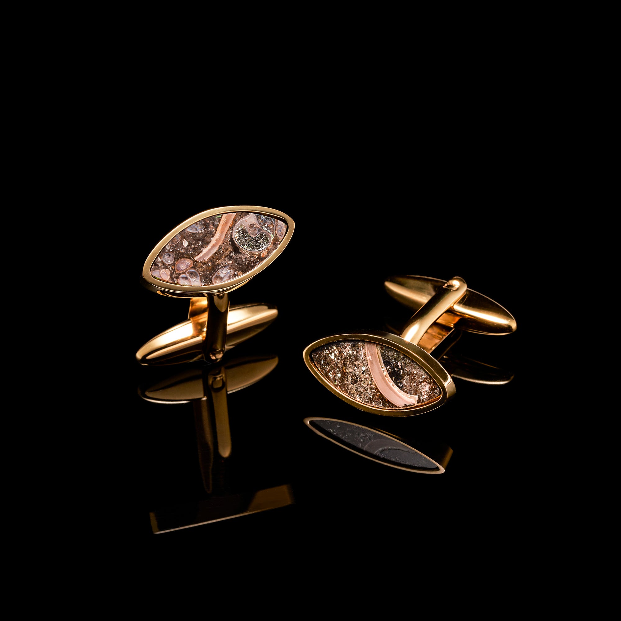 Shirts cufflinks, suits cufflinks, cufflinks, cufflinks for men, Gemstone cufflinks, gold cufflinks, how to wear cufflinks, where to buy cufflinks, cufflinks near me, custom cufflinks, personalized cufflinks, silver cufflinks, how to match cufflinks 