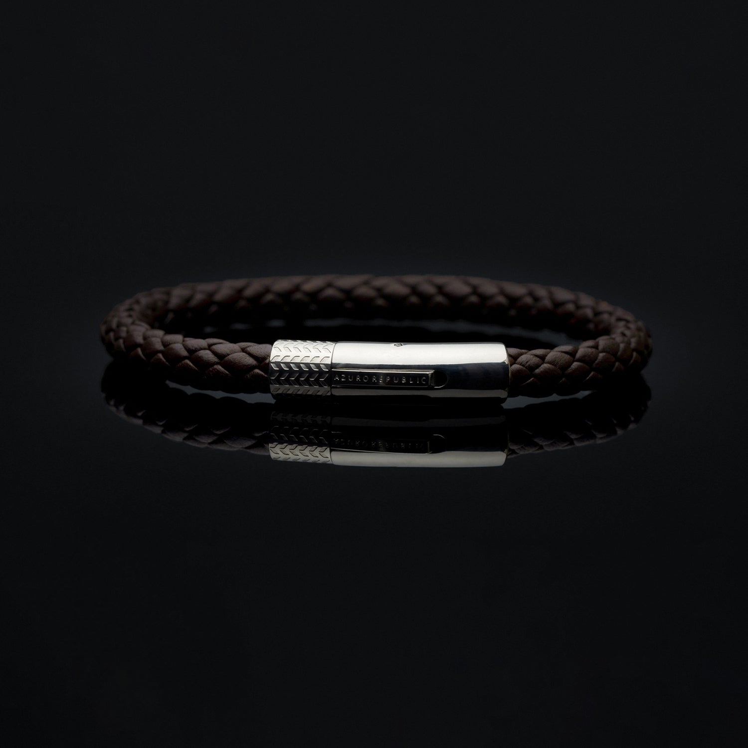 Leather bracelets are one of the stylish types of bracelets. Offering black leather bracelets, leather wrap bracelets, braided leather bracelets. Personalized leather bracelets with engraved names are available through our customized service. 