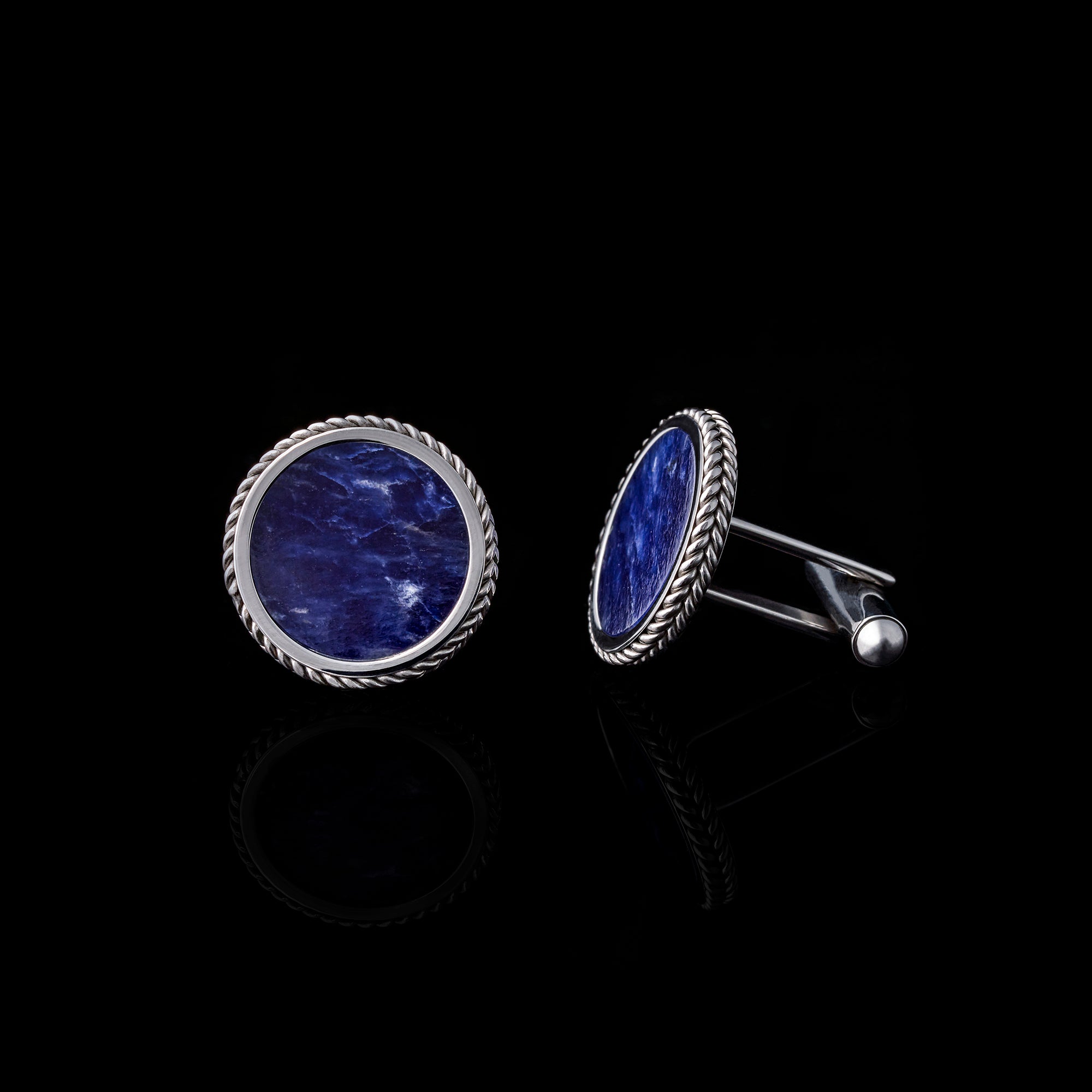 Shirts cufflinks, suits cufflinks, cufflinks, cufflinks for men, Gemstone cufflinks, gold cufflinks, how to wear cufflinks, where to buy cufflinks, cufflinks near me, custom cufflinks, personalized cufflinks, silver cufflinks, how to match cufflinks 