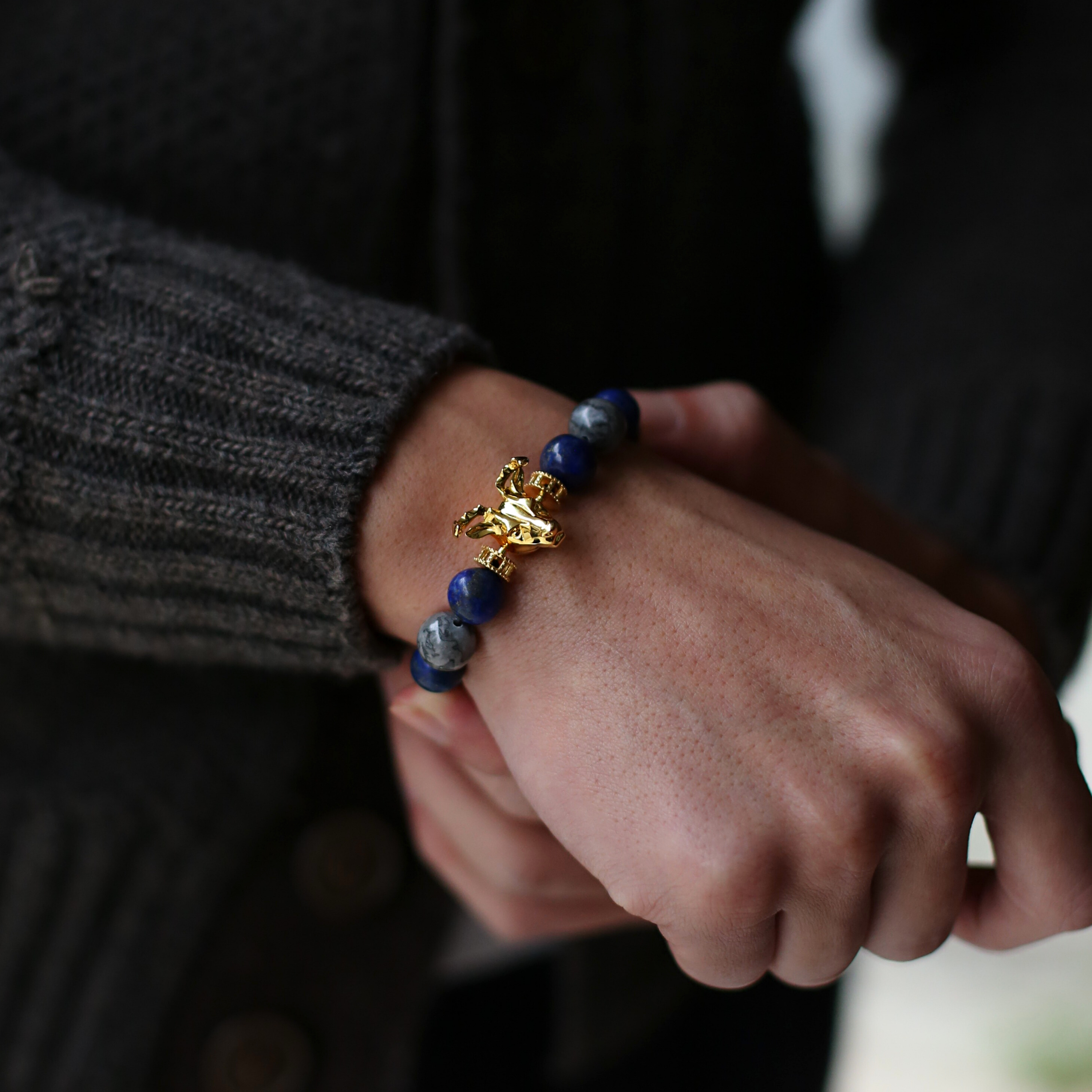 Selected crystals mixed with gold beads create layers and textures of the beaded bracelets. Designed this collection in three contrast color matchings provides a new look with Azuro Republic gold animal charms. A Lapis Lazuli bracelet, Obsidian bracelet, and Howlite bracelet is a great combination of any outfit.