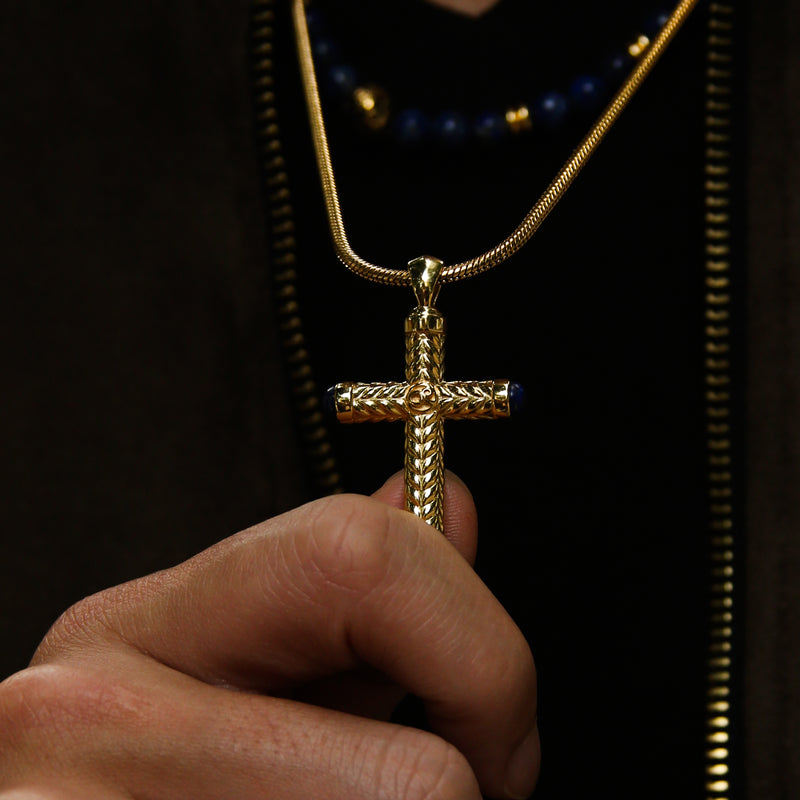 Buy Gold Holy Cross Pendant - Joyalukkas