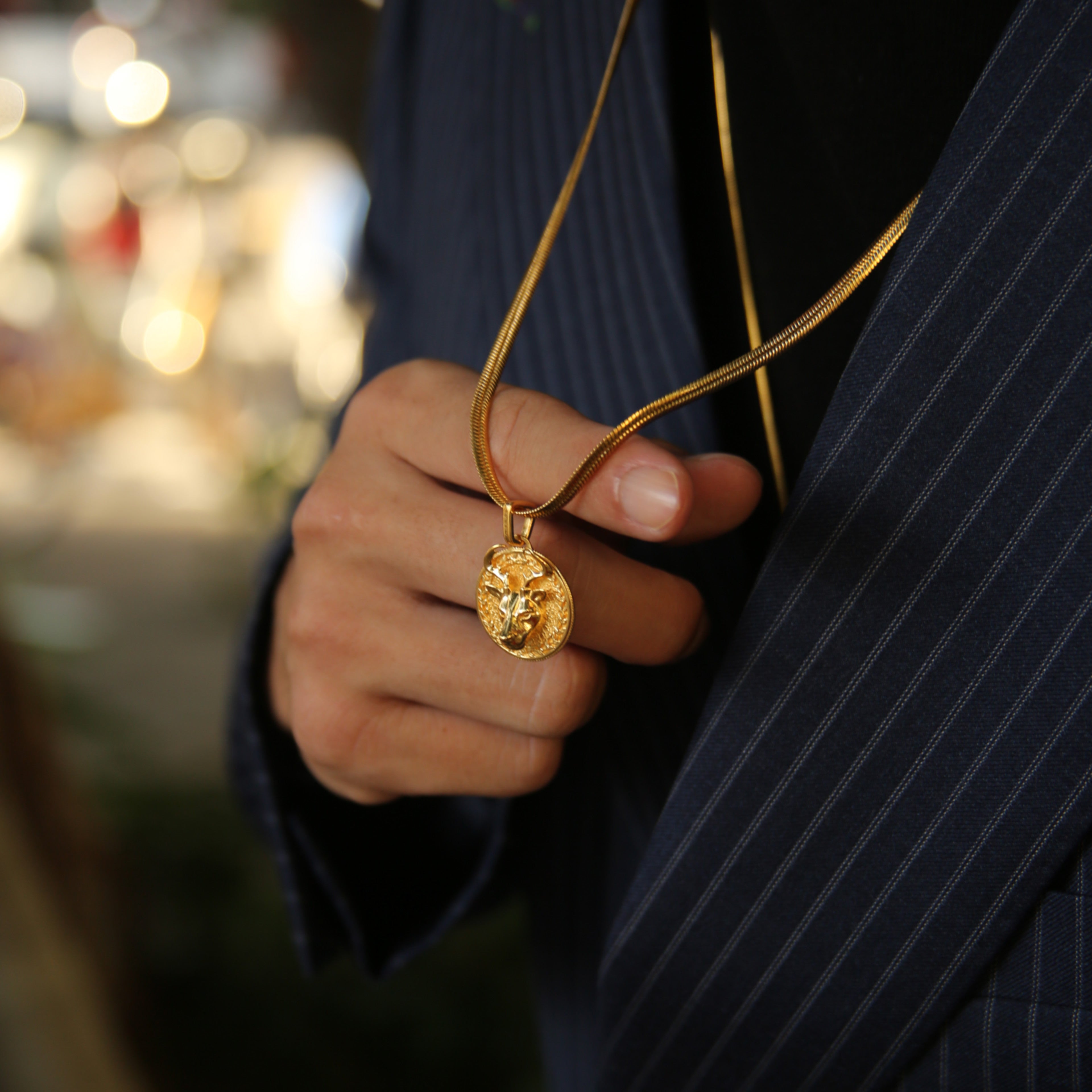 The gold deer pendant necklace for men is a unique existing. The idea of the creation originated from Milwaukee, Wisconsin. A masculine figure in the wild forest takes a confident man to master this gold deer pendant. A men's gold pendant is more than a piece of jewelry but a statement of what you have achieved.