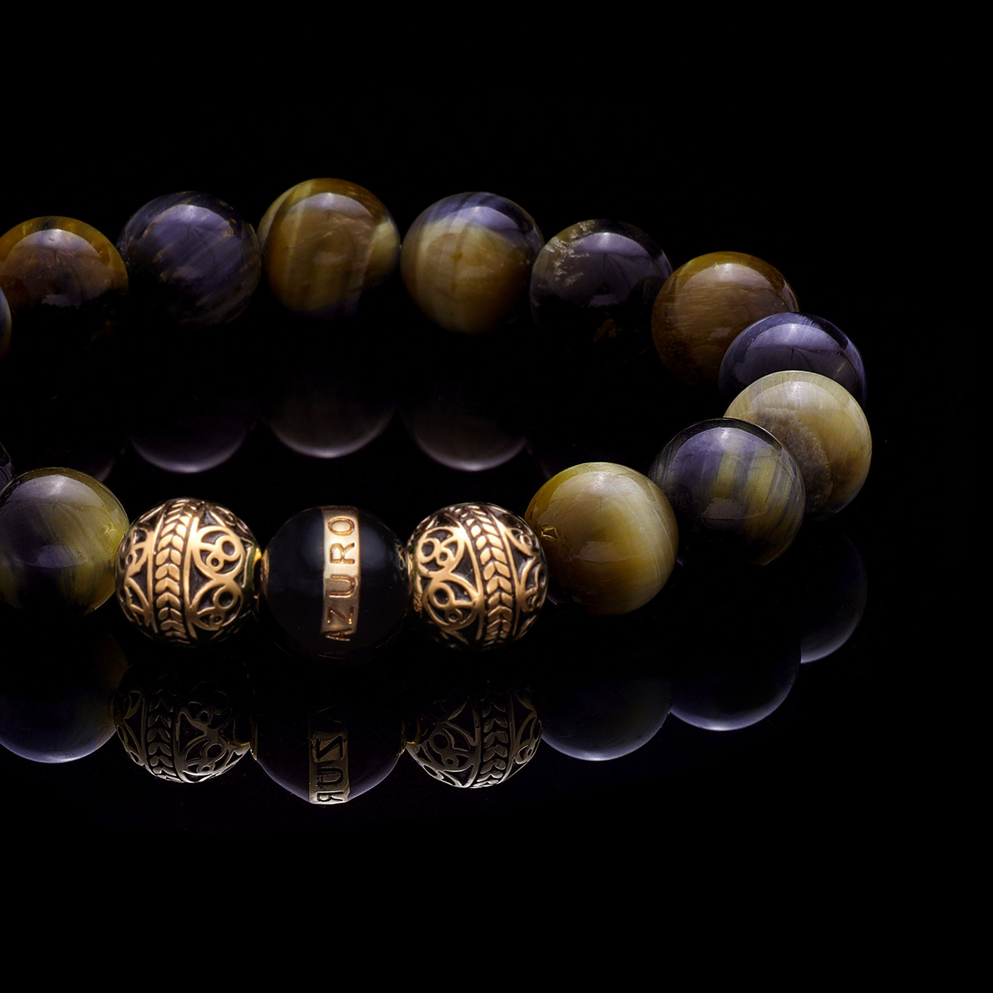 The tiger eye beads displayed elegant waves of brown and yellow lines, creating layers with a sense of movement. The Eye stone indicates courage, while the Tiger stone injects motivation, the healing power of the tiger eye bracelet creates positive energy to connect people around