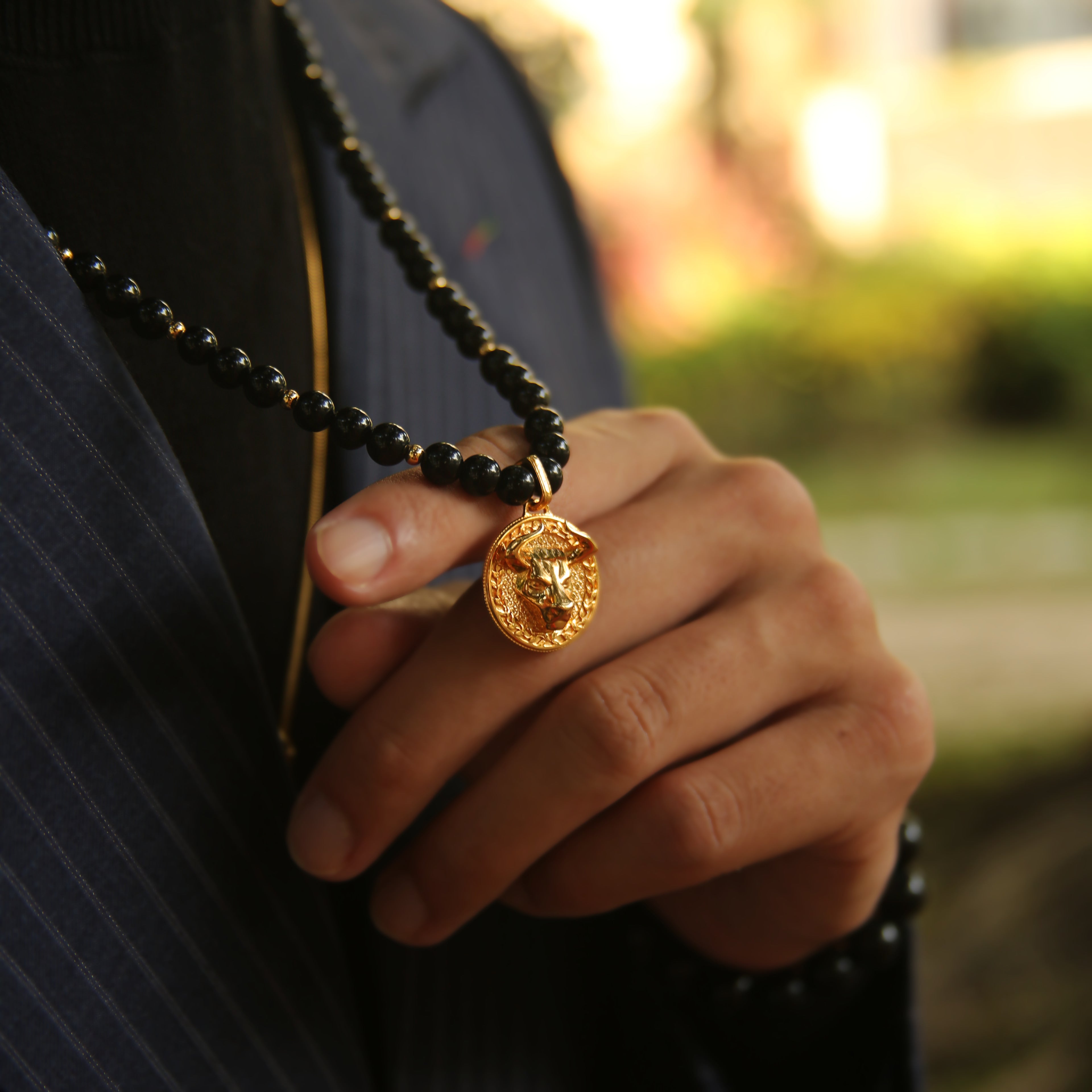 gold-obsidian-beaded-pendant-necklaces-bull