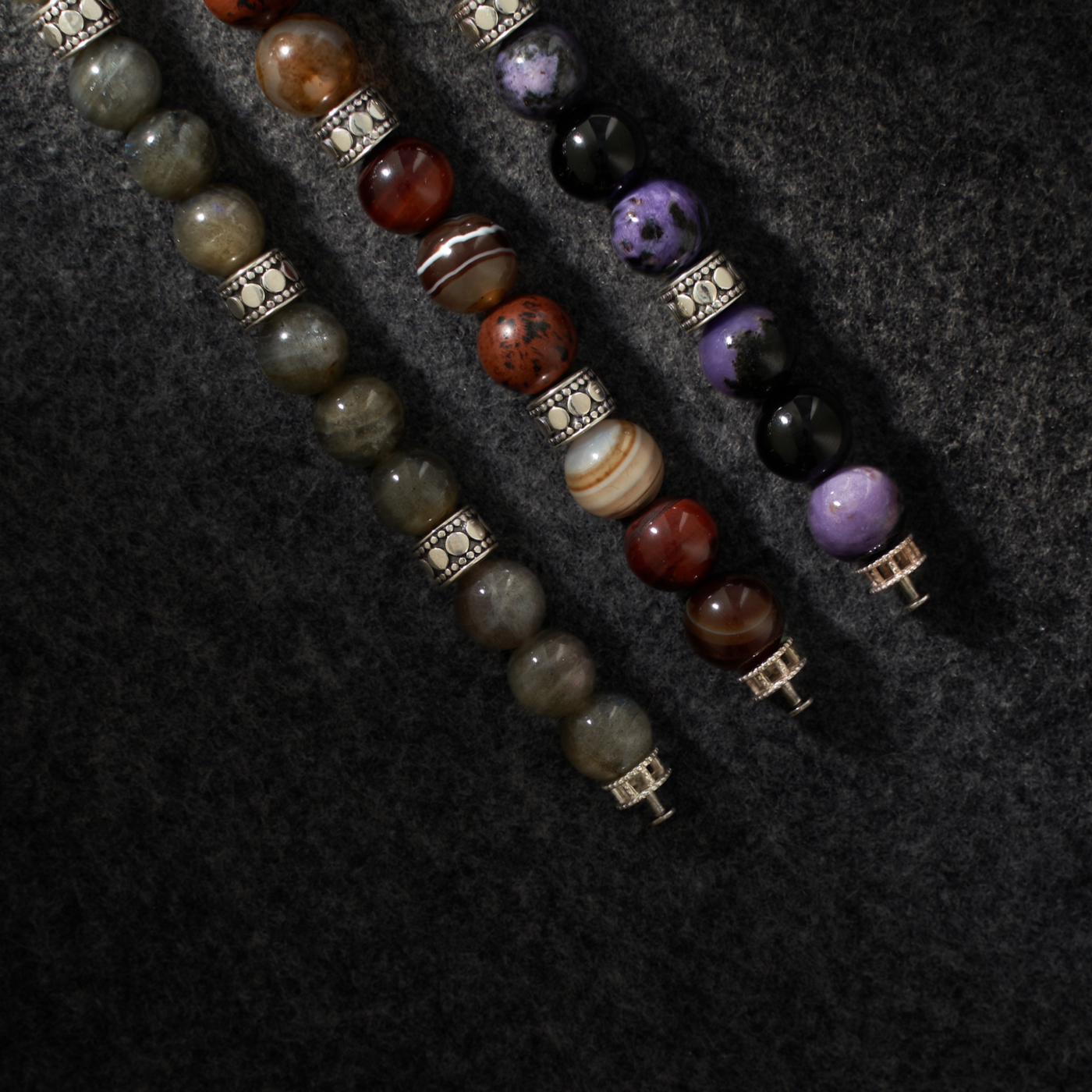 The Azuro gemstone bracelet, with various healing crystals of your choice, will activate different supporting energies and draw out negativity. Wearing the a beaded bracelet would enhance connection to spirit and heighten sensitivity to positive energy. 